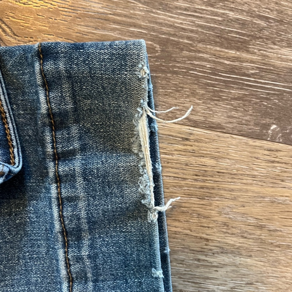 High Rise Retro Wranglers - Picture 5 of 5